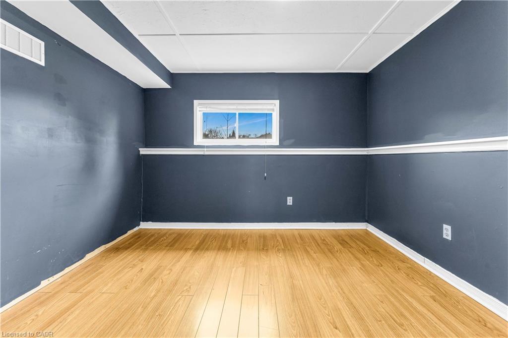 20 Wasaga Sands Drive, Wasaga Beach, ON - Indoor Photo Showing Other Room