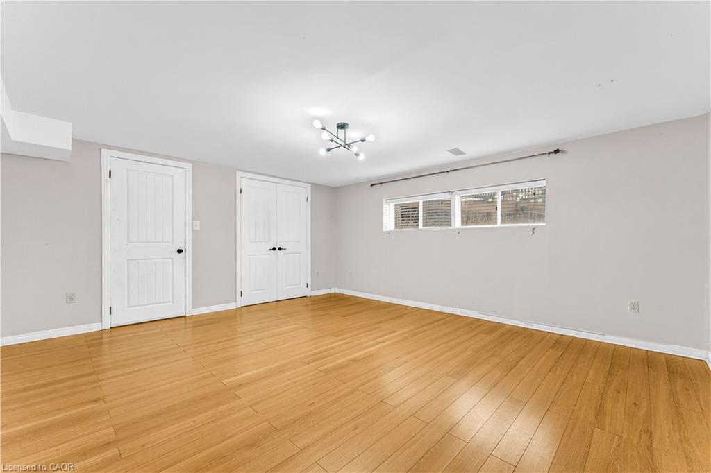 20 Wasaga Sands Drive, Wasaga Beach, ON - Indoor Photo Showing Other Room