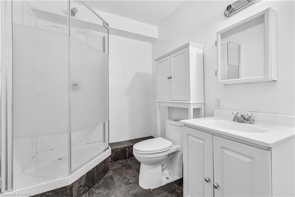20 Wasaga Sands Drive, Wasaga Beach, ON - Indoor Photo Showing Bathroom