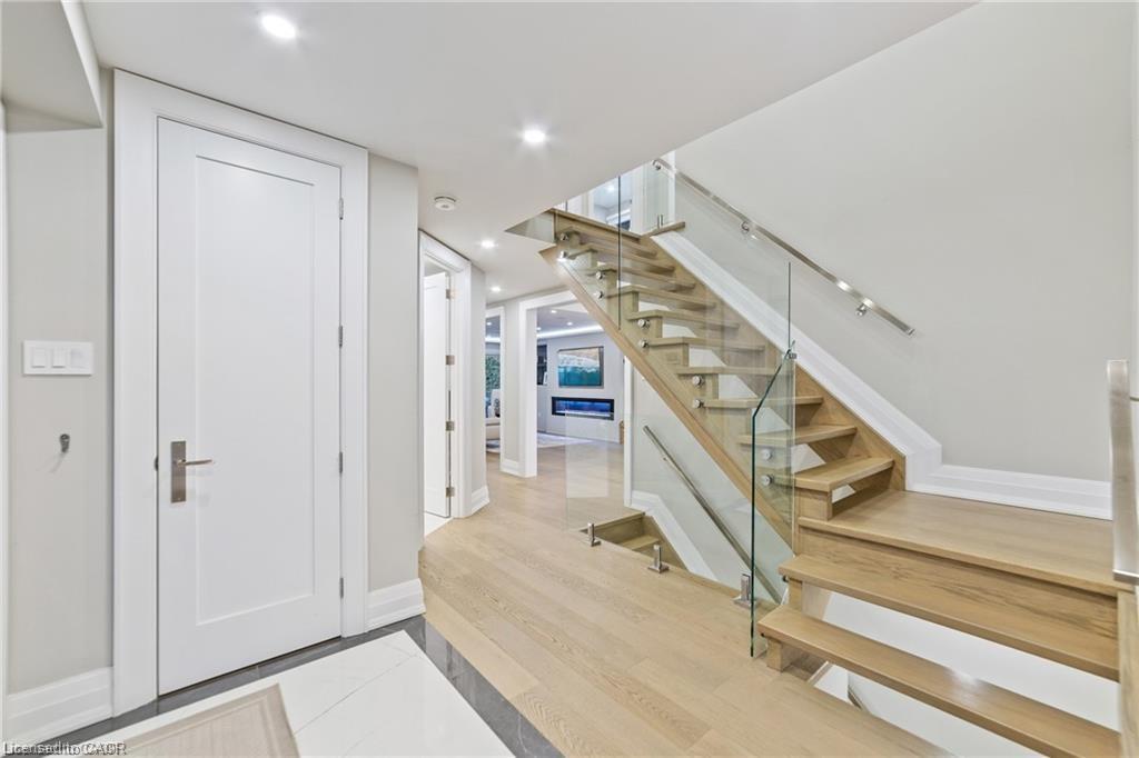 1857 Friar Tuck Court, Mississauga, ON - Indoor Photo Showing Other Room