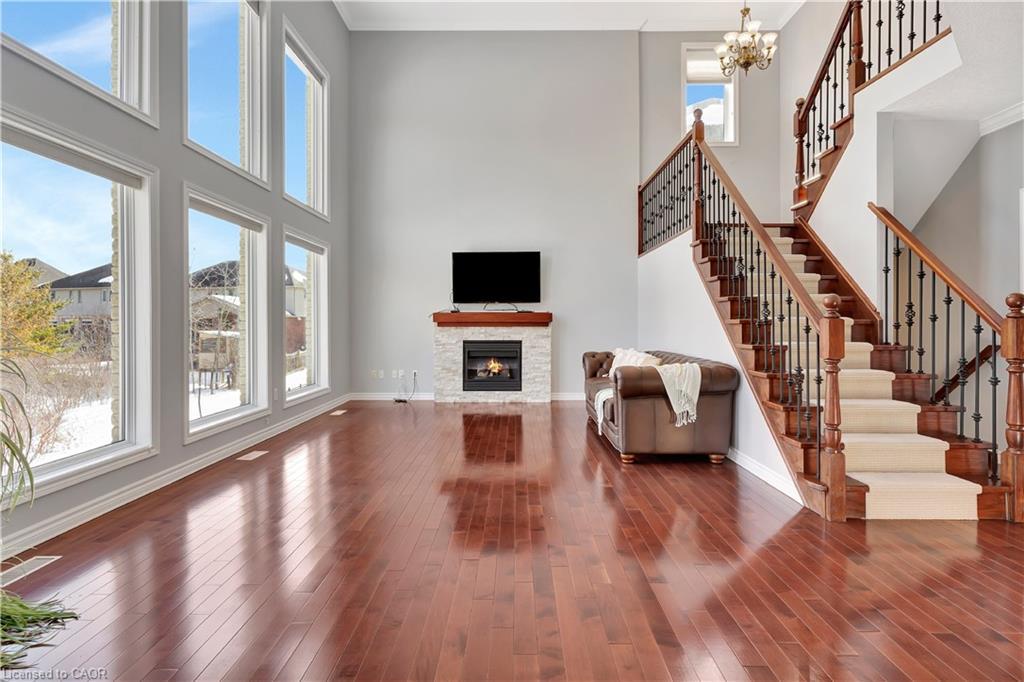 510 Forest Gate Crescent, Waterloo, ON - Indoor With Fireplace