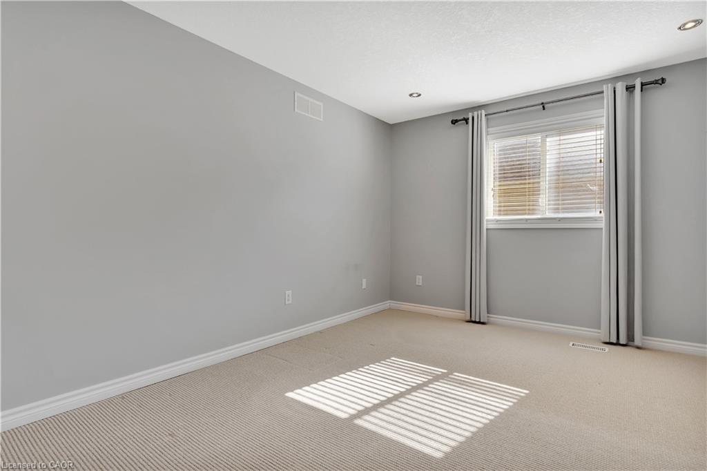 510 Forest Gate Crescent, Waterloo, ON - Indoor Photo Showing Other Room