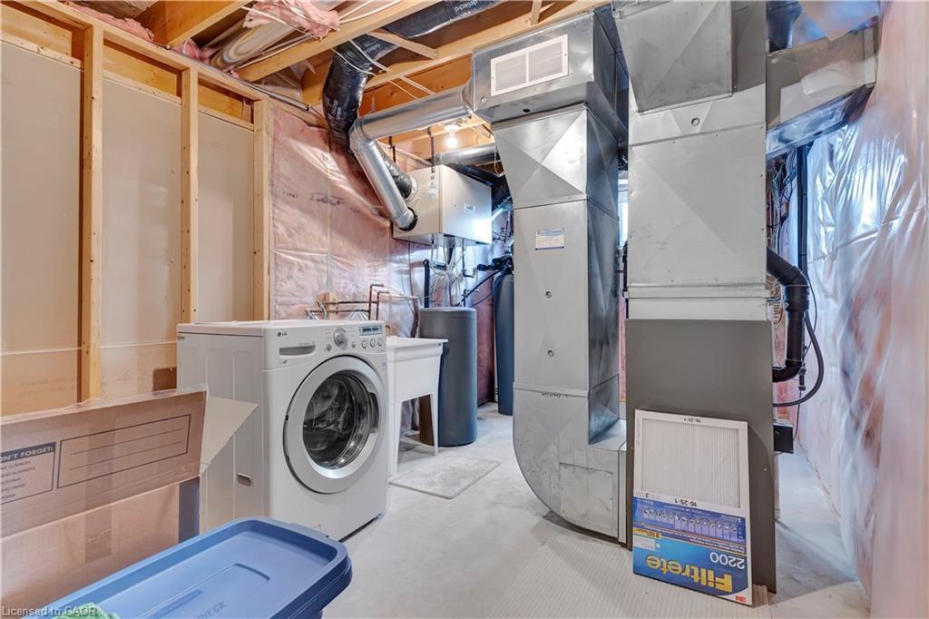 510 Forest Gate Crescent, Waterloo, ON - Indoor Photo Showing Laundry Room
