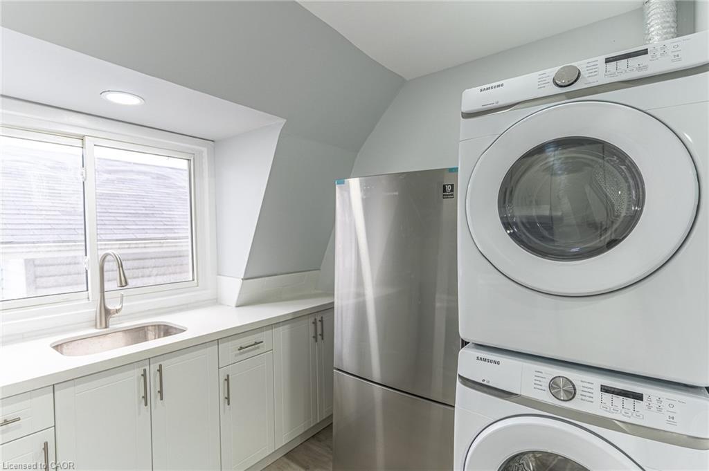 20 Mildred Avenue, St. Catharines, ON