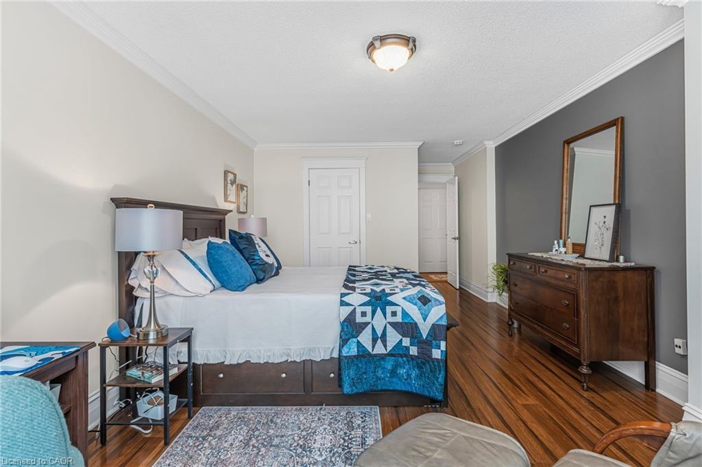 102-67 Caroline Street S, Hamilton, ON - Indoor Photo Showing Bedroom