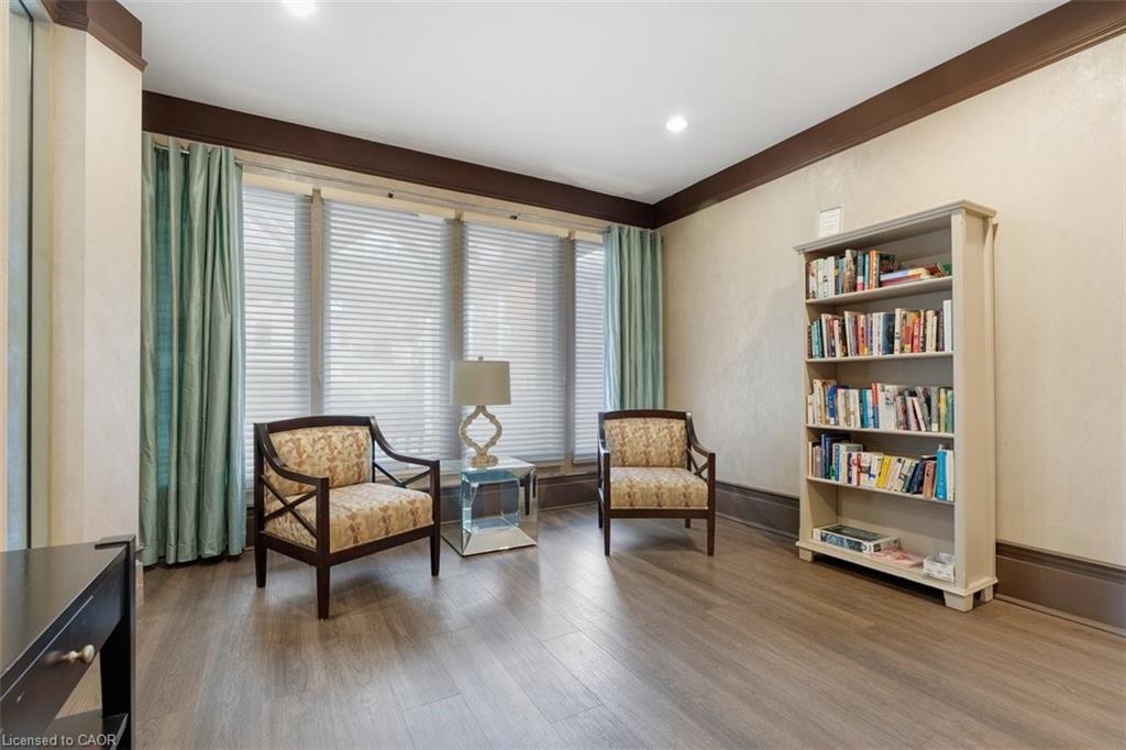 102-67 Caroline Street S, Hamilton, ON - Indoor