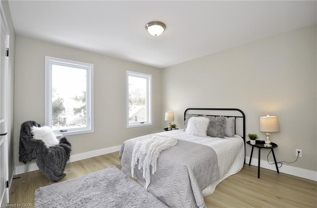38 Albert Street, Cambridge, ON - Indoor Photo Showing Bedroom