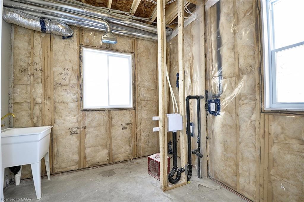 38 Albert Street, Cambridge, ON - Indoor Photo Showing Basement