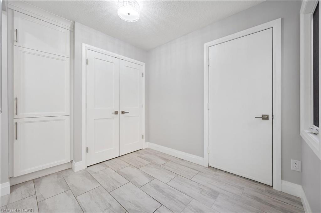 37-365 Bennington Gate, Waterloo, ON - Indoor Photo Showing Other Room