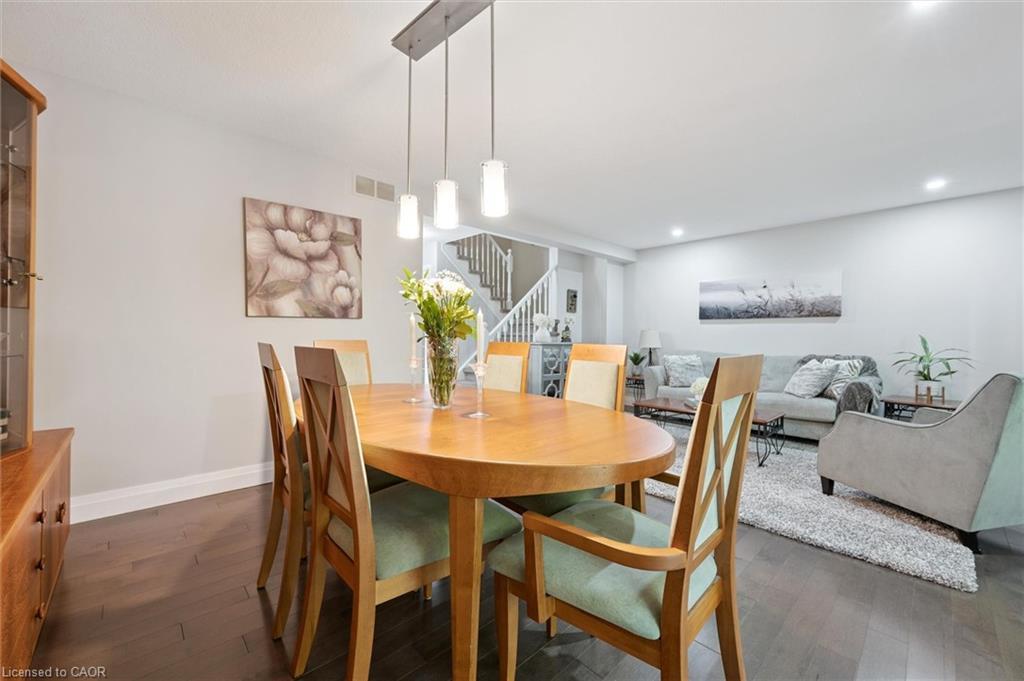37-365 Bennington Gate, Waterloo, ON - Indoor Photo Showing Dining Room