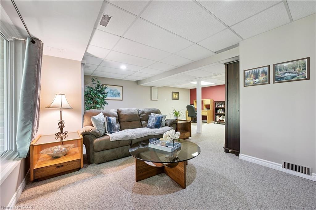 37-365 Bennington Gate, Waterloo, ON - Indoor