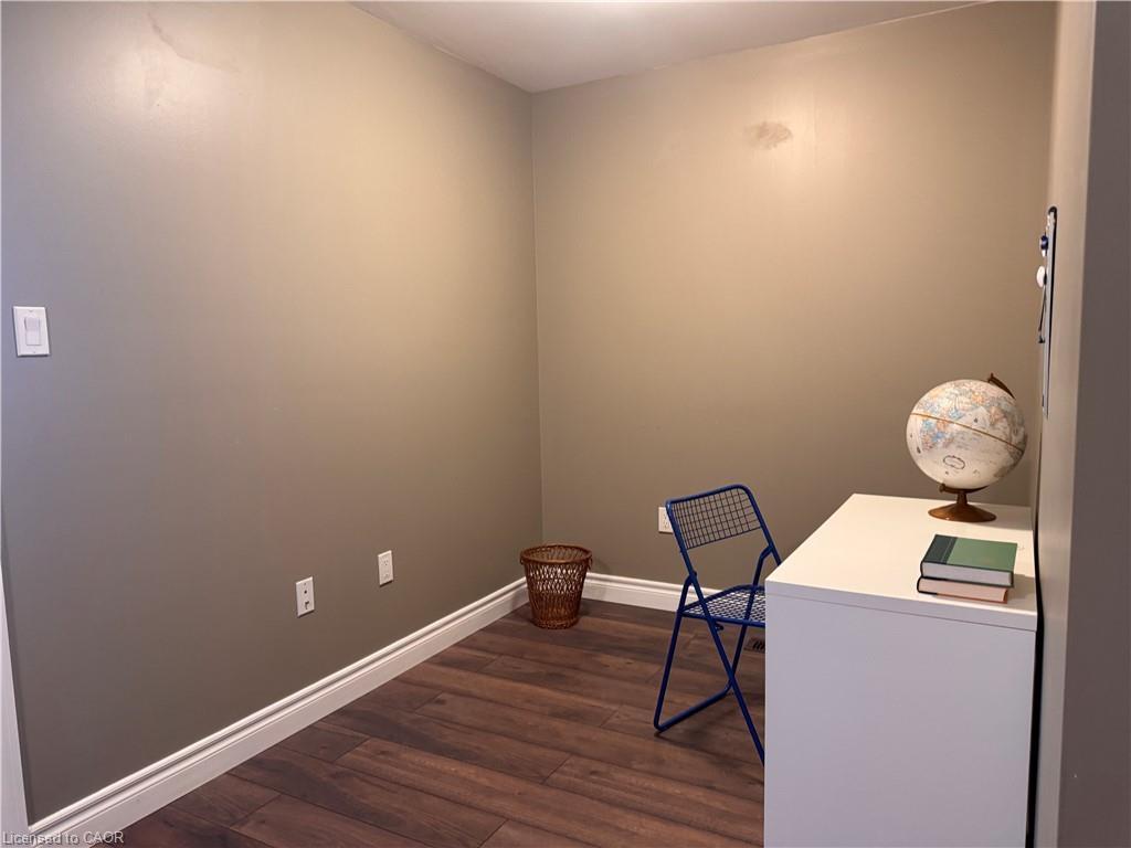 4-122 Courtland Avenue E, Kitchener, ON - Indoor Photo Showing Other Room