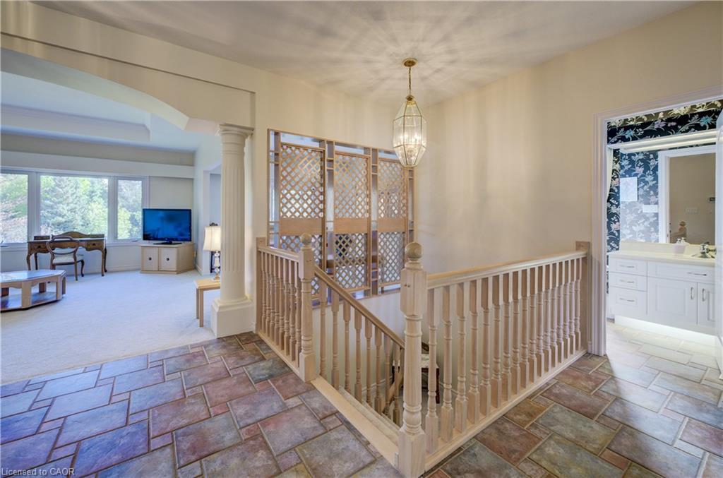 430 Caryndale Drive, Kitchener, ON - Indoor Photo Showing Other Room