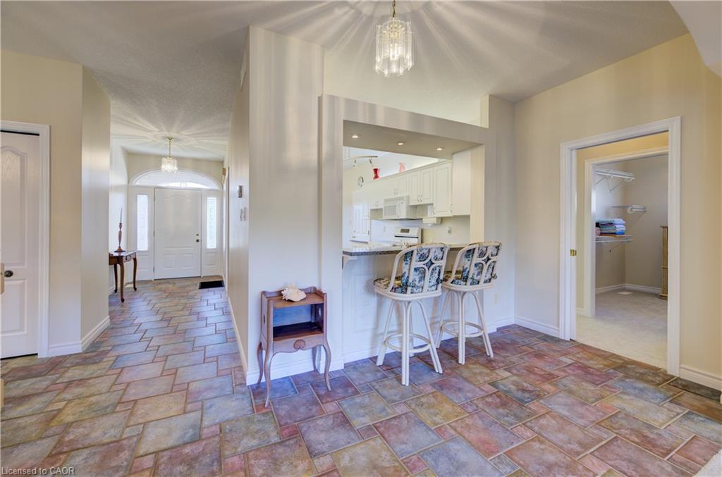 430 Caryndale Drive, Kitchener, ON - Indoor Photo Showing Other Room