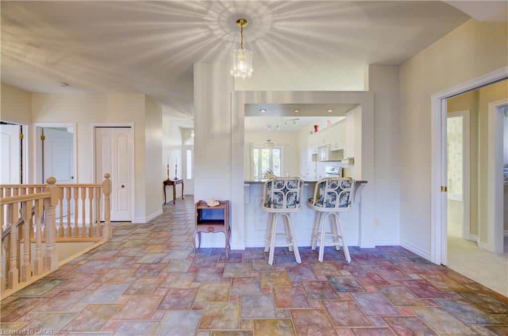 430 Caryndale Drive, Kitchener, ON - Indoor Photo Showing Other Room