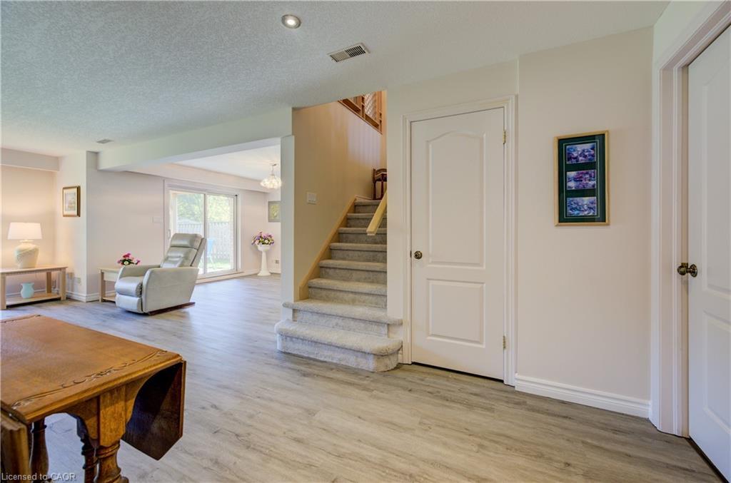 430 Caryndale Drive, Kitchener, ON - Indoor