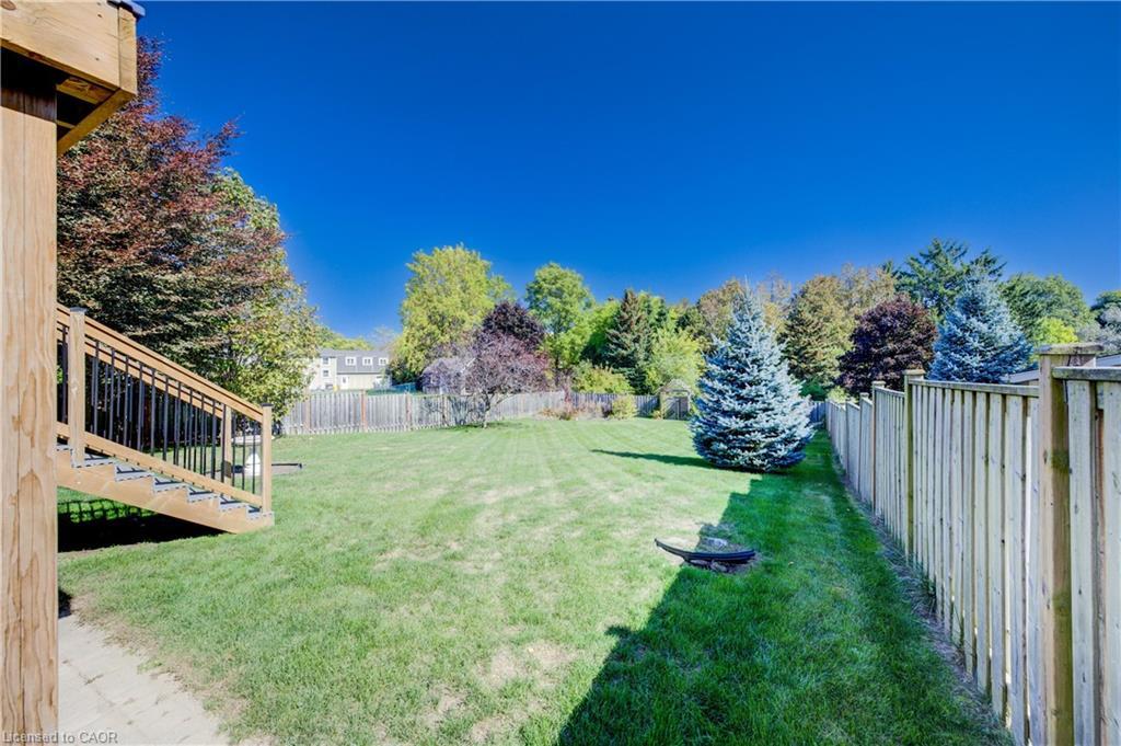 430 Caryndale Drive, Kitchener, ON - Outdoor