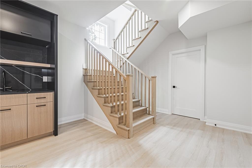 242 Kellogg Avenue, Hamilton, ON - Indoor Photo Showing Other Room