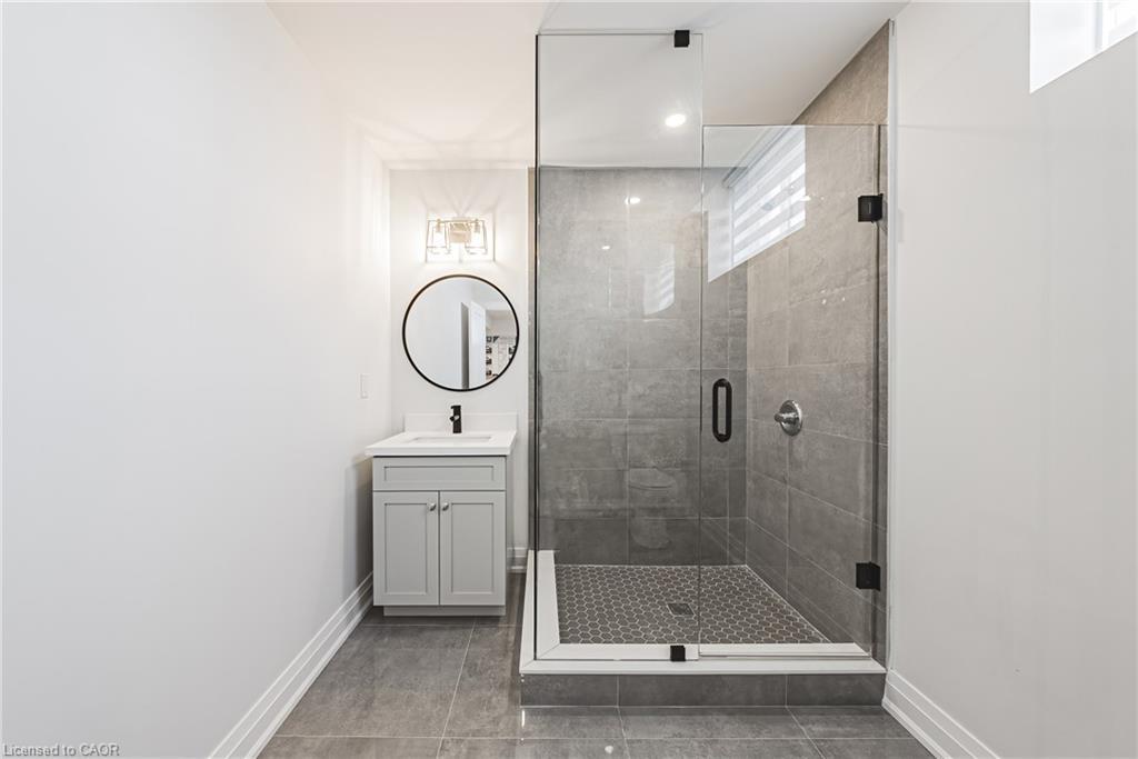 242 Kellogg Avenue, Hamilton, ON - Indoor