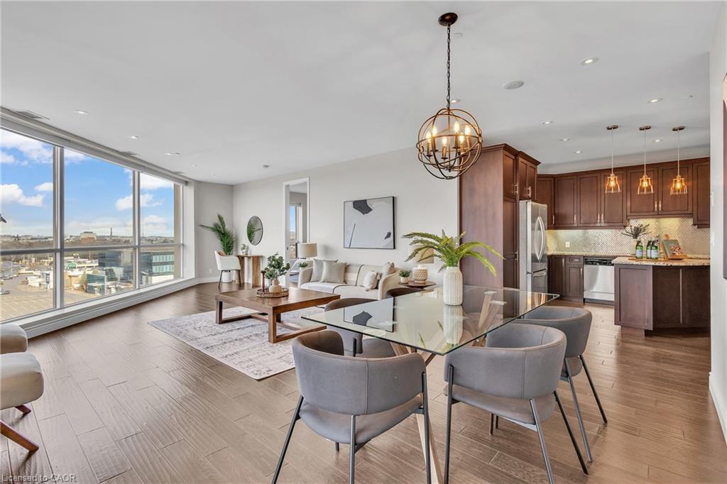 502-223 Erb Street W, Waterloo, ON - Indoor