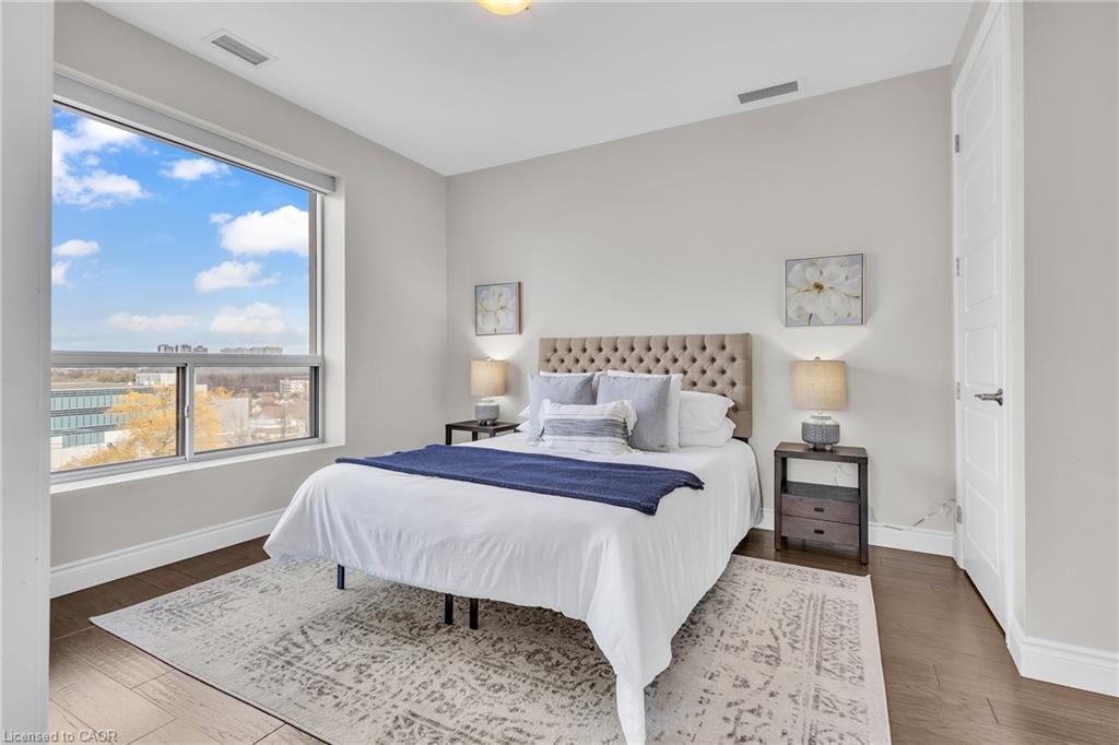 502-223 Erb Street W, Waterloo, ON - Indoor Photo Showing Bedroom