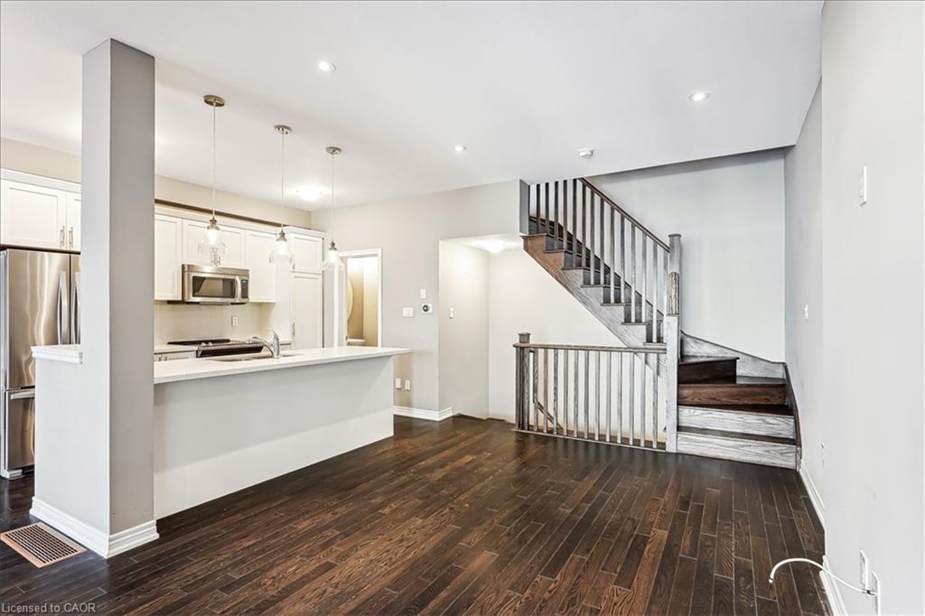 48-2086 Ghent Avenue, Burlington, ON - Indoor