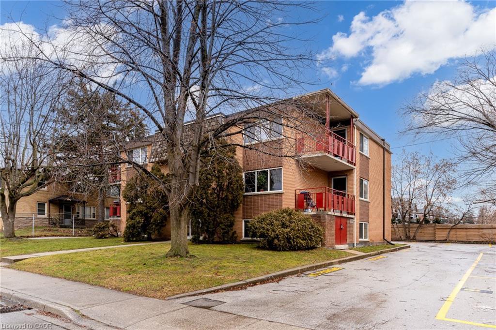 B-807 Robinson Street, Burlington, ON - Outdoor