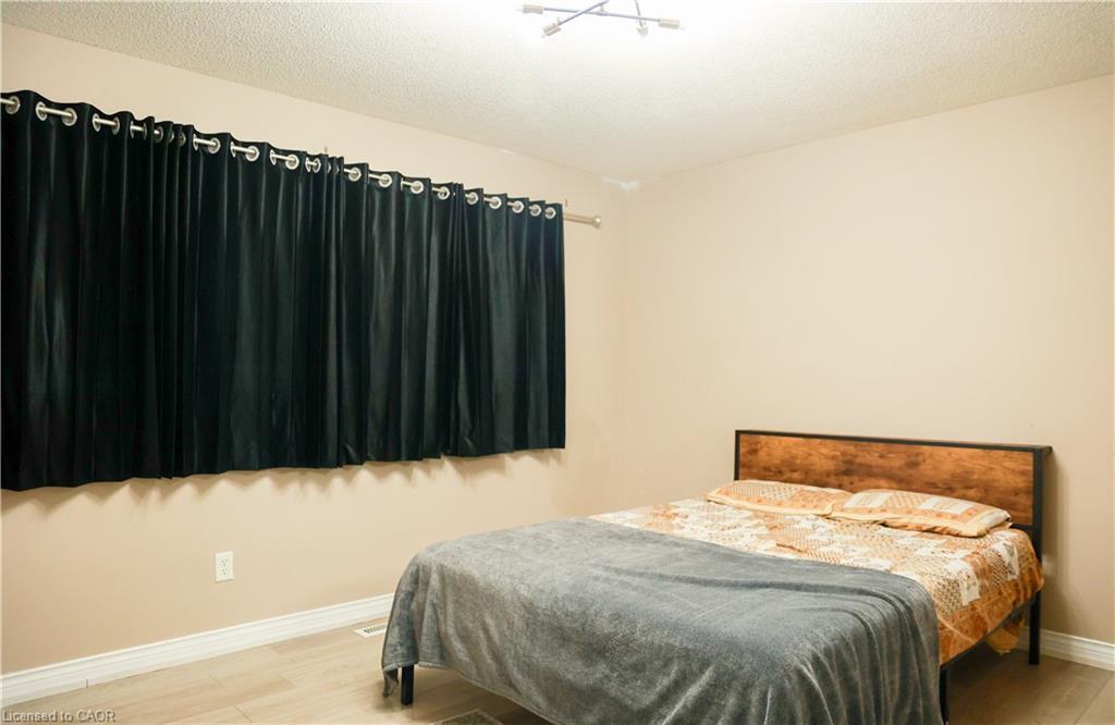 67 Stollar Boulevard, Barrie, ON - Indoor Photo Showing Bedroom