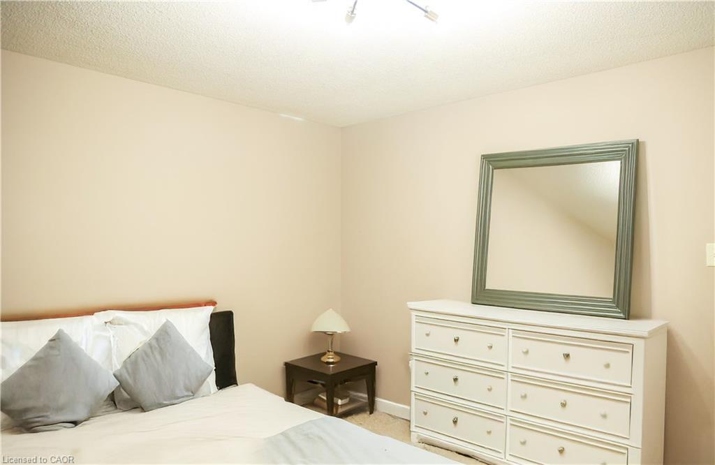 67 Stollar Boulevard, Barrie, ON - Indoor Photo Showing Bedroom