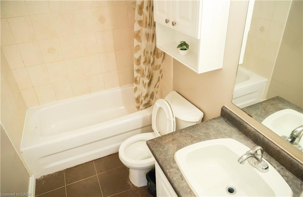 67 Stollar Boulevard, Barrie, ON - Indoor Photo Showing Bathroom