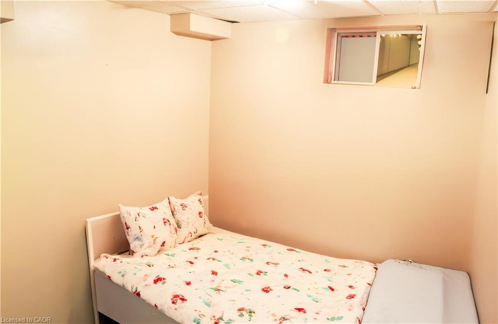 67 Stollar Boulevard, Barrie, ON - Indoor Photo Showing Bedroom