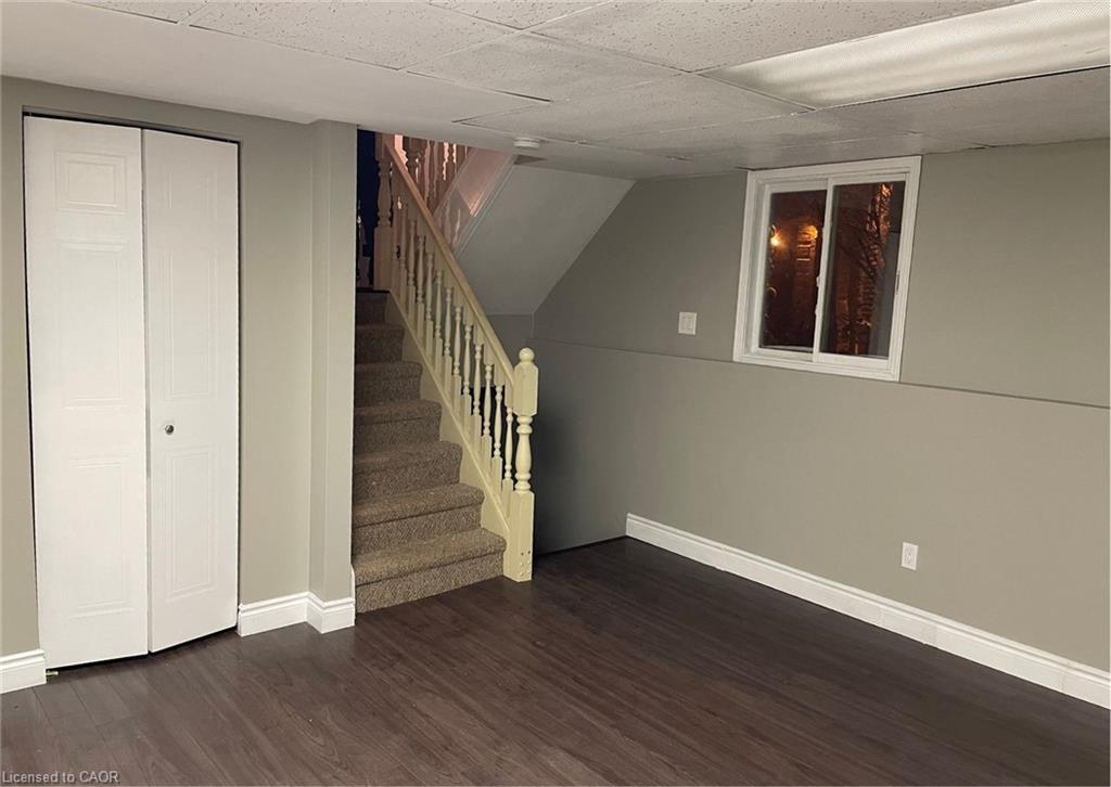 9-21 Wren Court, Tillsonburg, ON - Indoor Photo Showing Other Room