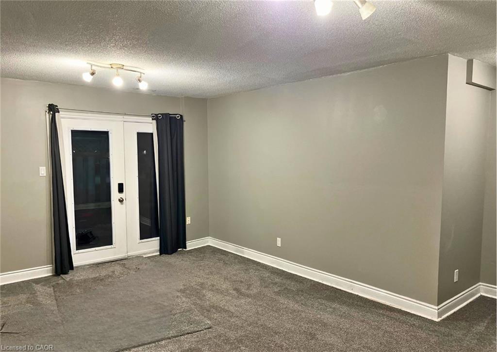 9-21 Wren Court, Tillsonburg, ON - Indoor Photo Showing Other Room