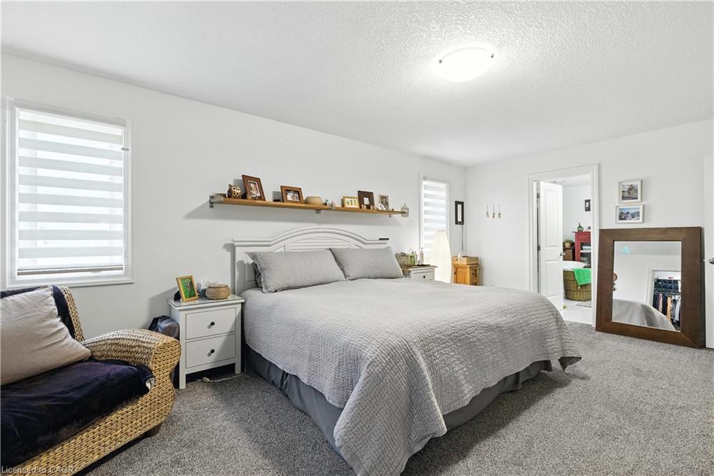 10 Honey Bend, St. Thomas, ON - Indoor Photo Showing Bedroom