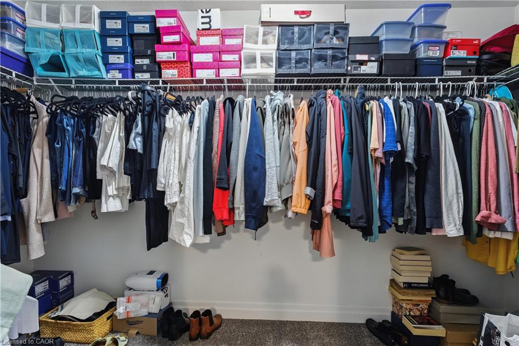 10 Honey Bend, St. Thomas, ON - Indoor With Storage