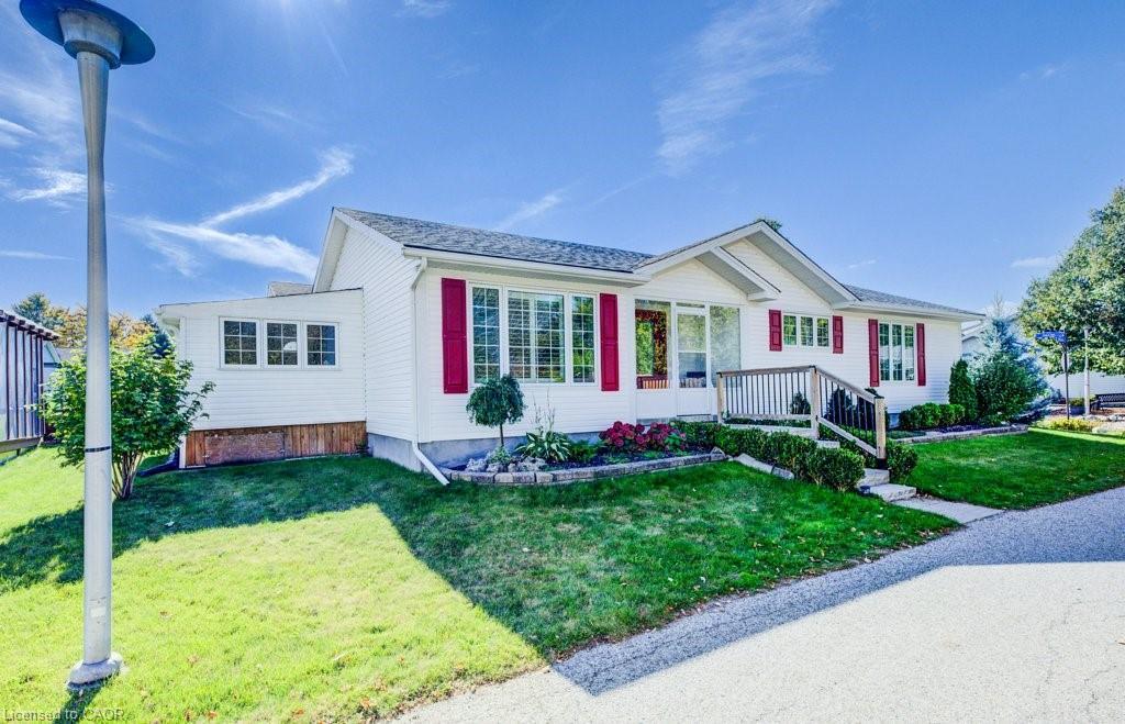 128 Wesley Crescent, Waterloo, ON - Outdoor