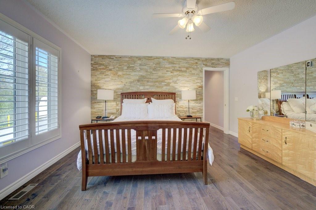 128 Wesley Crescent, Waterloo, ON - Indoor Photo Showing Bedroom