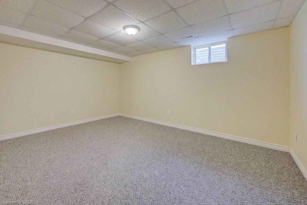 128 Wesley Crescent, Waterloo, ON - Indoor
