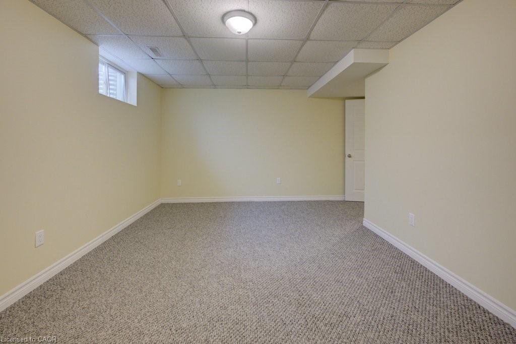 128 Wesley Crescent, Waterloo, ON - Indoor