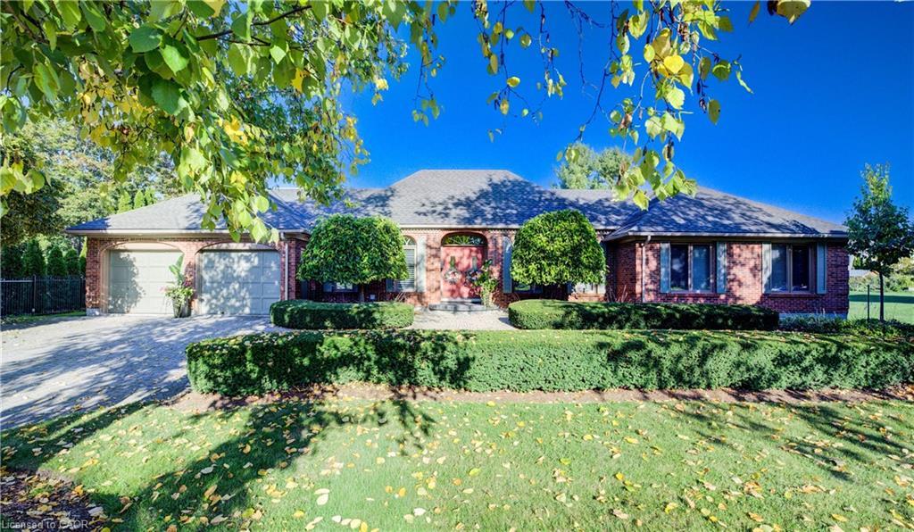 592 Manorwood Court, Waterloo, ON - Outdoor