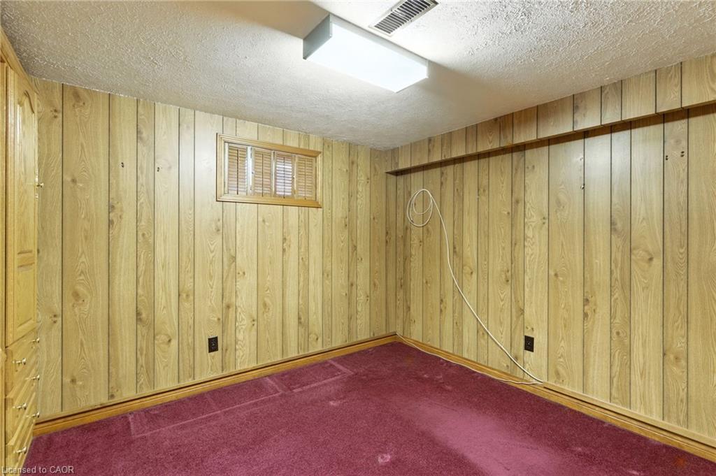 27 Warren Avenue, Hamilton, ON - Indoor Photo Showing Other Room