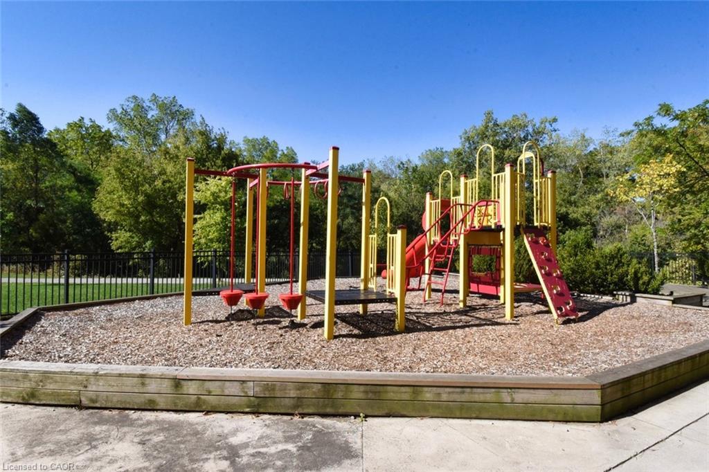 212-350 Quigley Road, Hamilton, ON - Outdoor