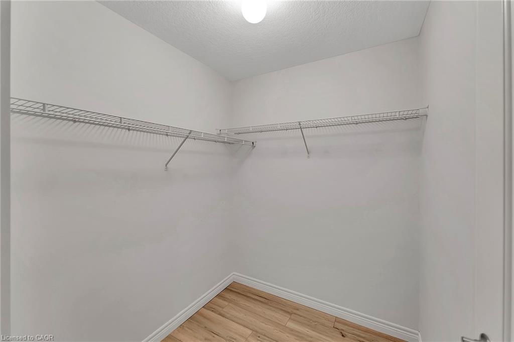18-98 Shoreview Place, Stoney Creek, ON - Indoor With Storage