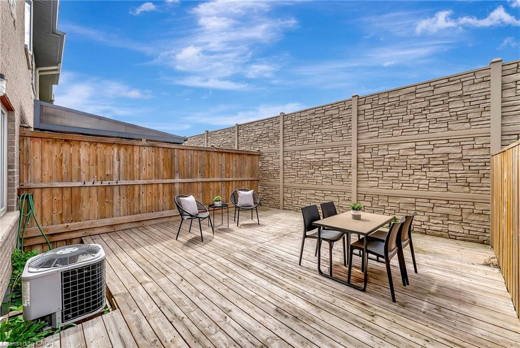 18-98 Shoreview Place, Stoney Creek, ON - Outdoor With Deck Patio Veranda With Exterior