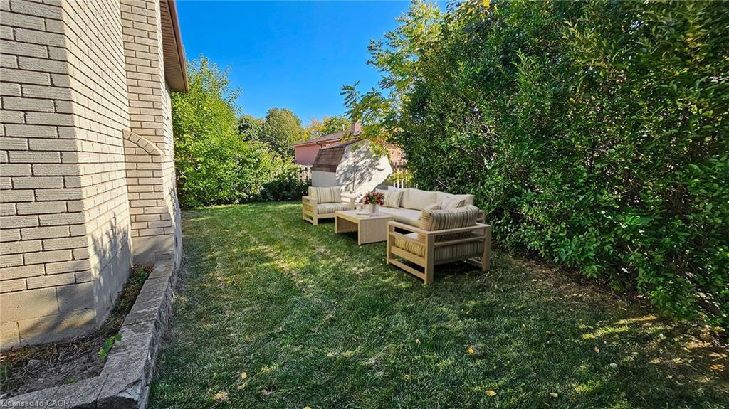 110 Abbot Drive, Hamilton, ON - Outdoor