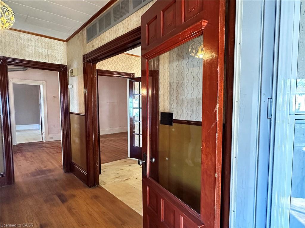 541 Broad Street E, Dunnville, ON - Indoor Photo Showing Other Room