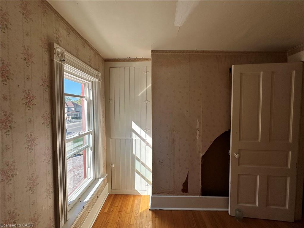 541 Broad Street E, Dunnville, ON - Indoor Photo Showing Other Room