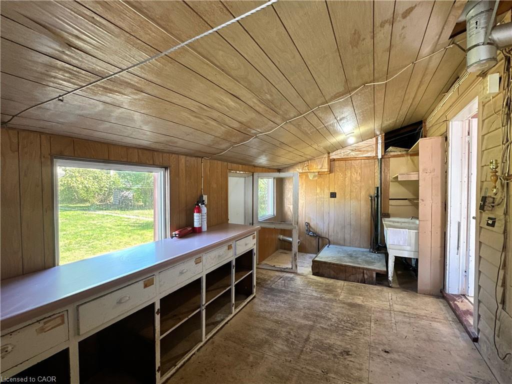 541 Broad Street E, Dunnville, ON - Indoor Photo Showing Other Room