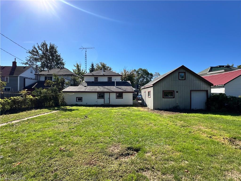 541 Broad Street E, Dunnville, ON - Outdoor