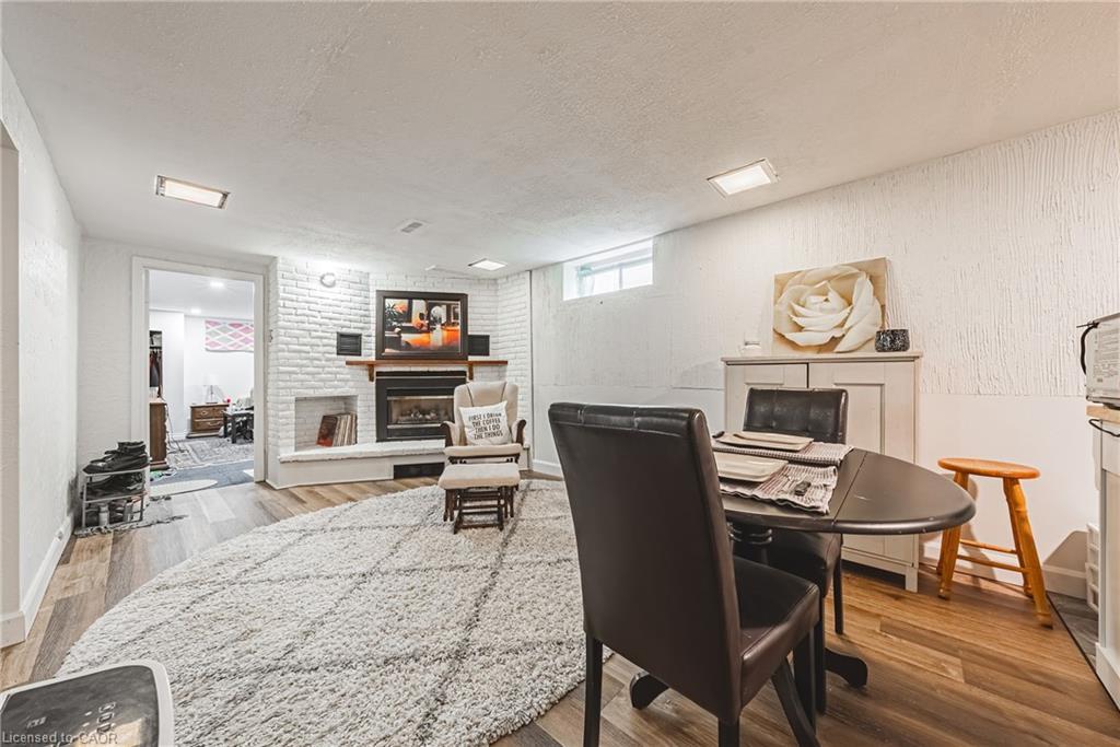 44 Billington Crescent, Hamilton, ON - Indoor